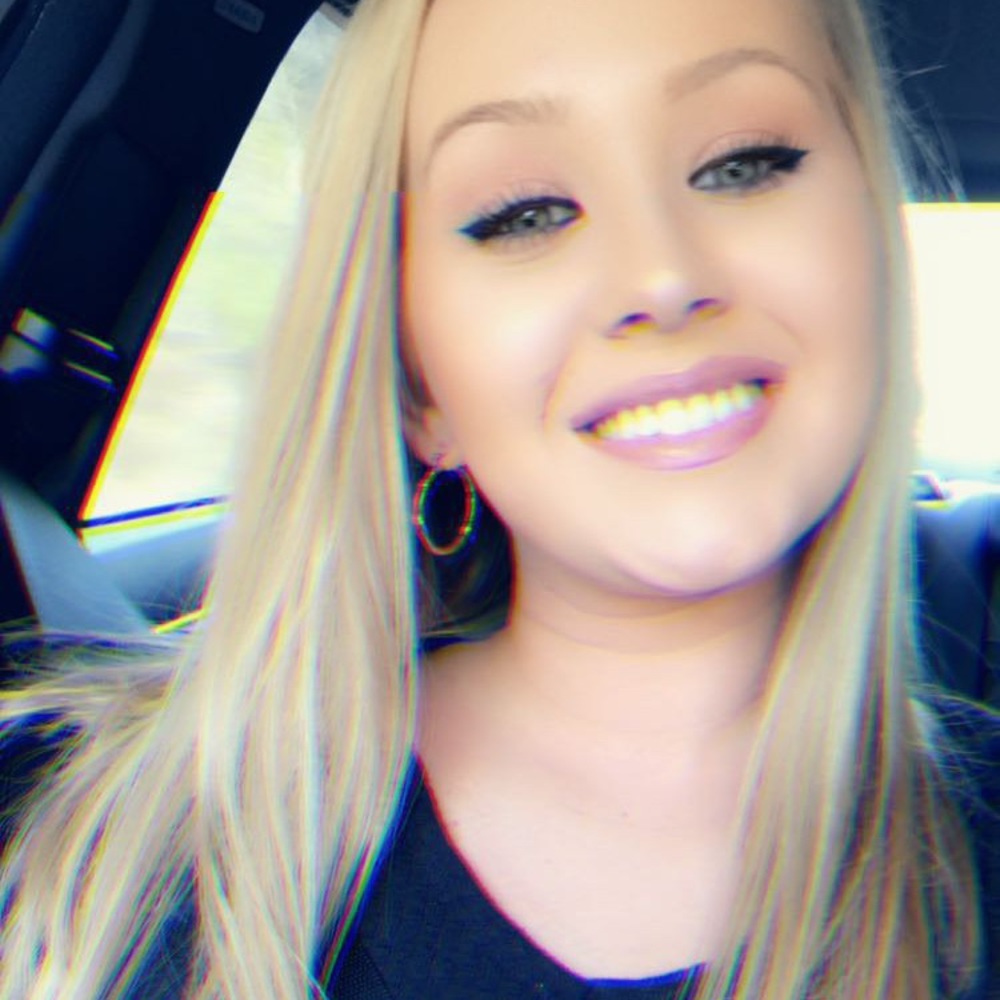 Meet your Posher, Brittney